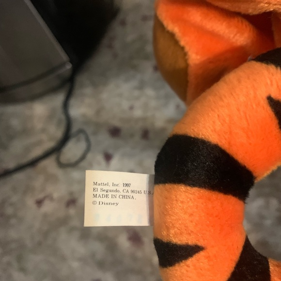 1997 Vintage Tigger Plush Toy GUC “As Is” - Picture 8 of 10